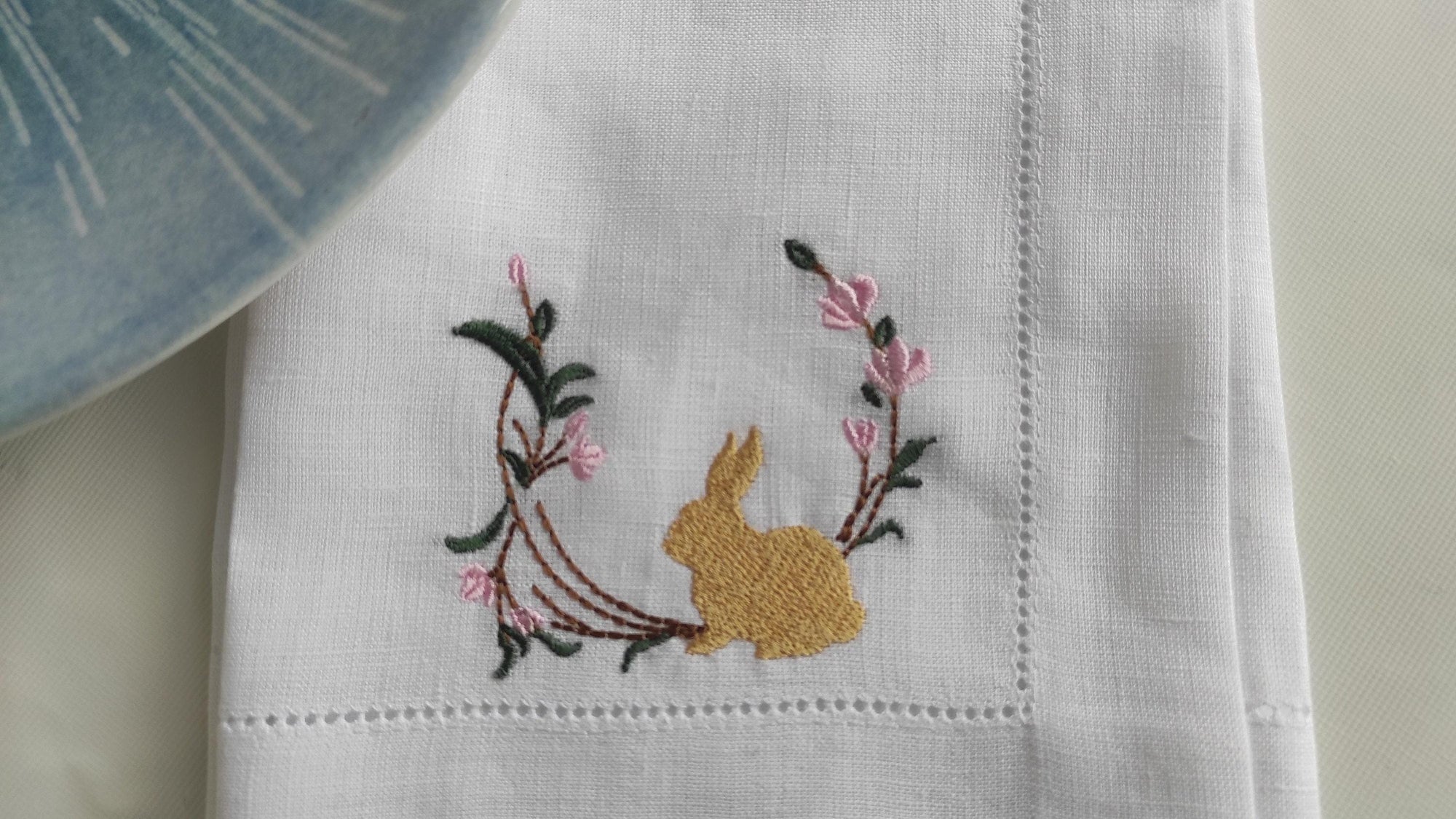 Easter Napkins, Easter Embroidered Linen Napkins, Easter Bunny Linen Napkins, Peter Rabbit Easter Linen Napkins, Easter Party Napkins