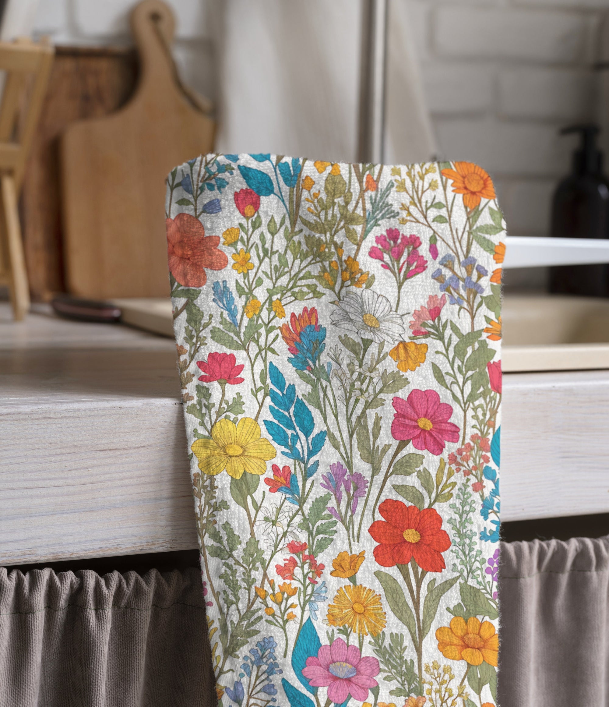 Floral Tea Towels, Wildflowers Dish Towel, Spring Flowers Towel, Wildflowers Hand Towel, Wildflowers Kitchen Towel