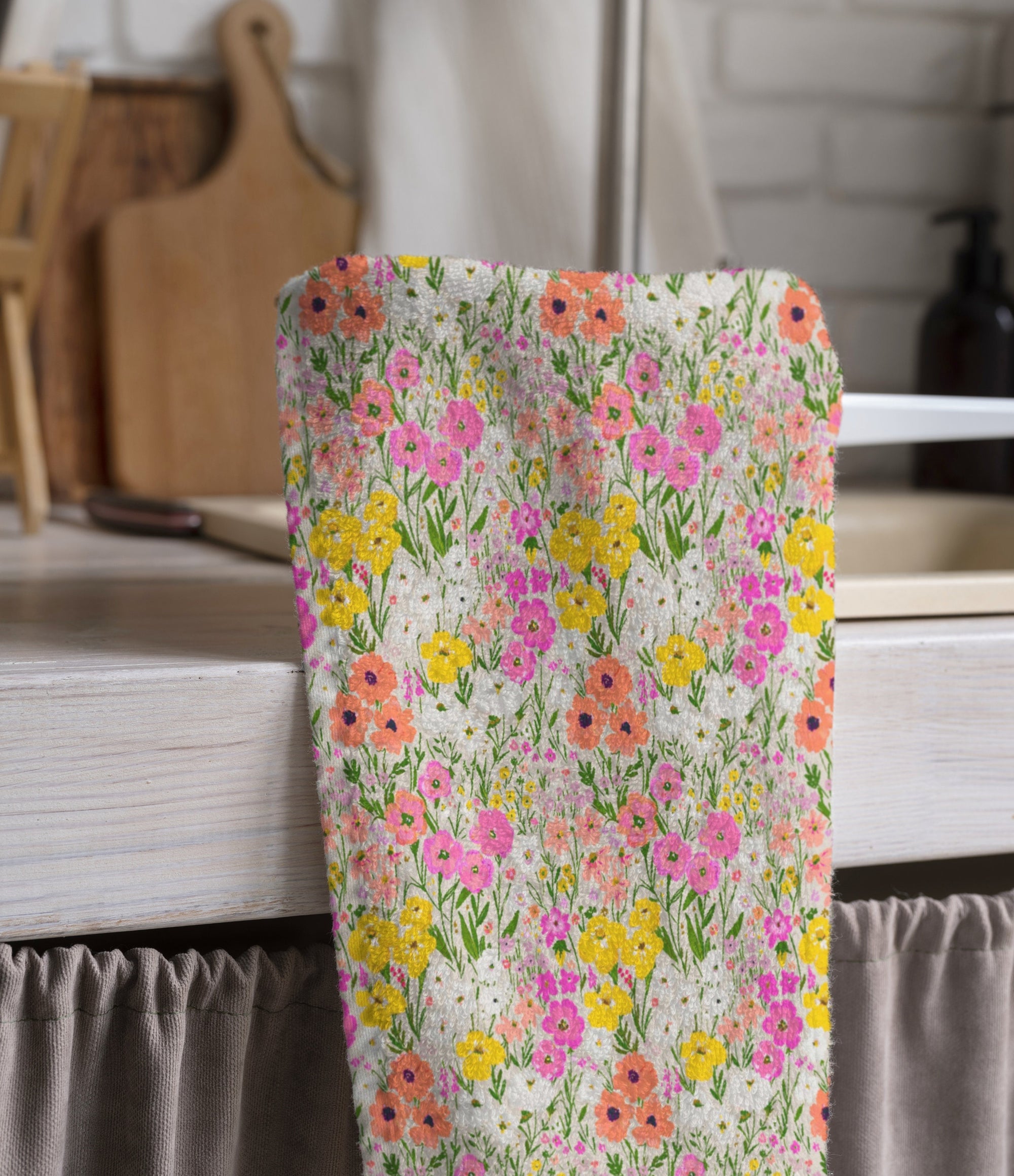 Floral Tea Towels, Wildflowers Dish Towel, Spring Flowers Towel, Wildflowers Hand Towel, Wildflowers Kitchen Towel