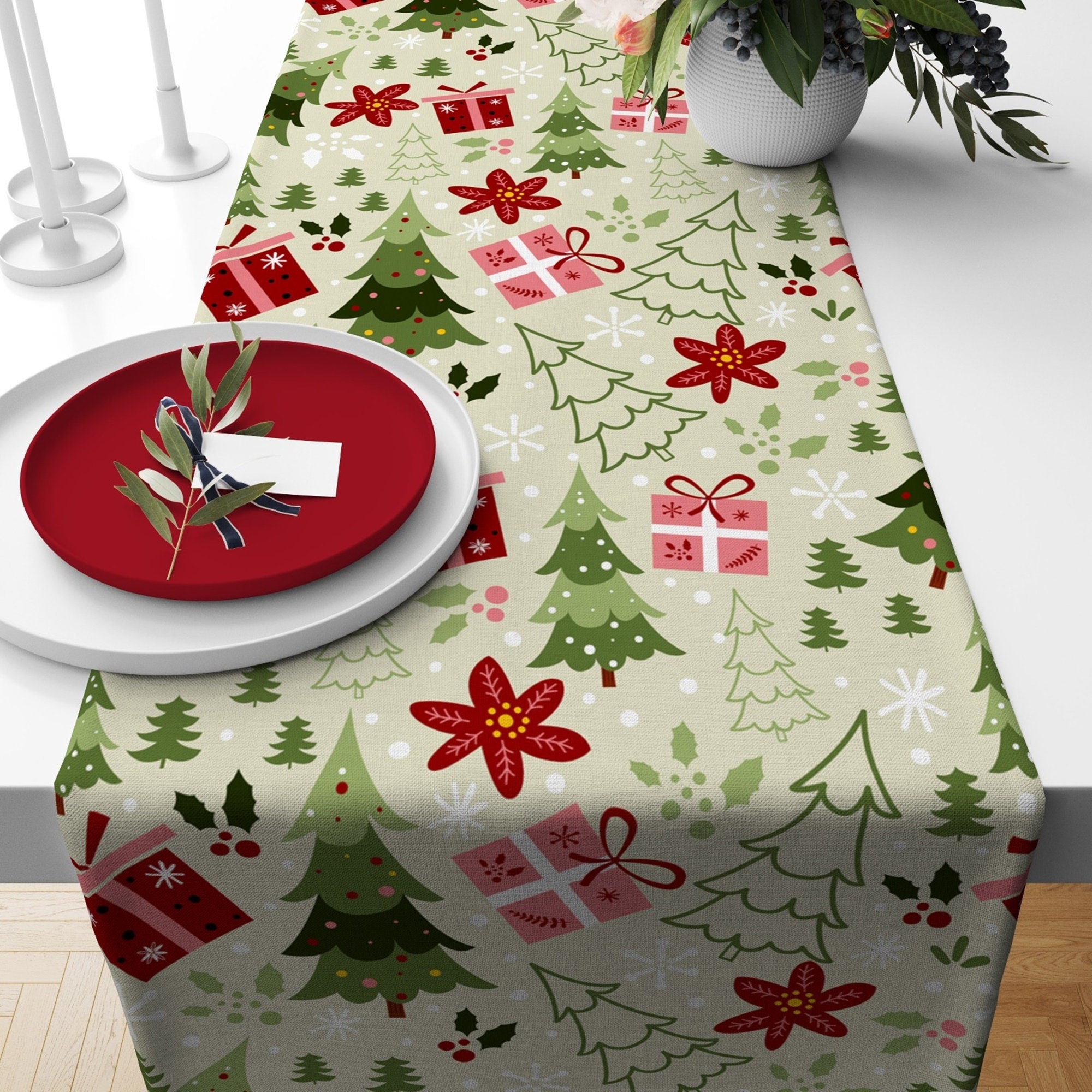 Christmas Table Runner, Holly Table Runner, Xmas Table Runner, Christmas Party Table Runner, Christmas Gift, Christmas Table