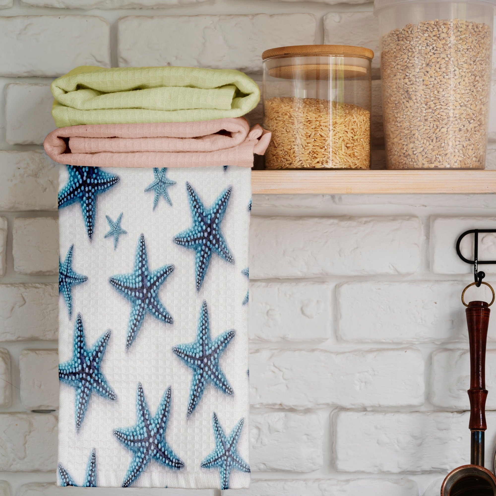 Nautical Tea Towels, Crab Patterned Kitchen Towel, Marine Dish Towels, Sailor Printed Hand Towel, Sea Life Kitchen Towels, Ocean Tea Towels
