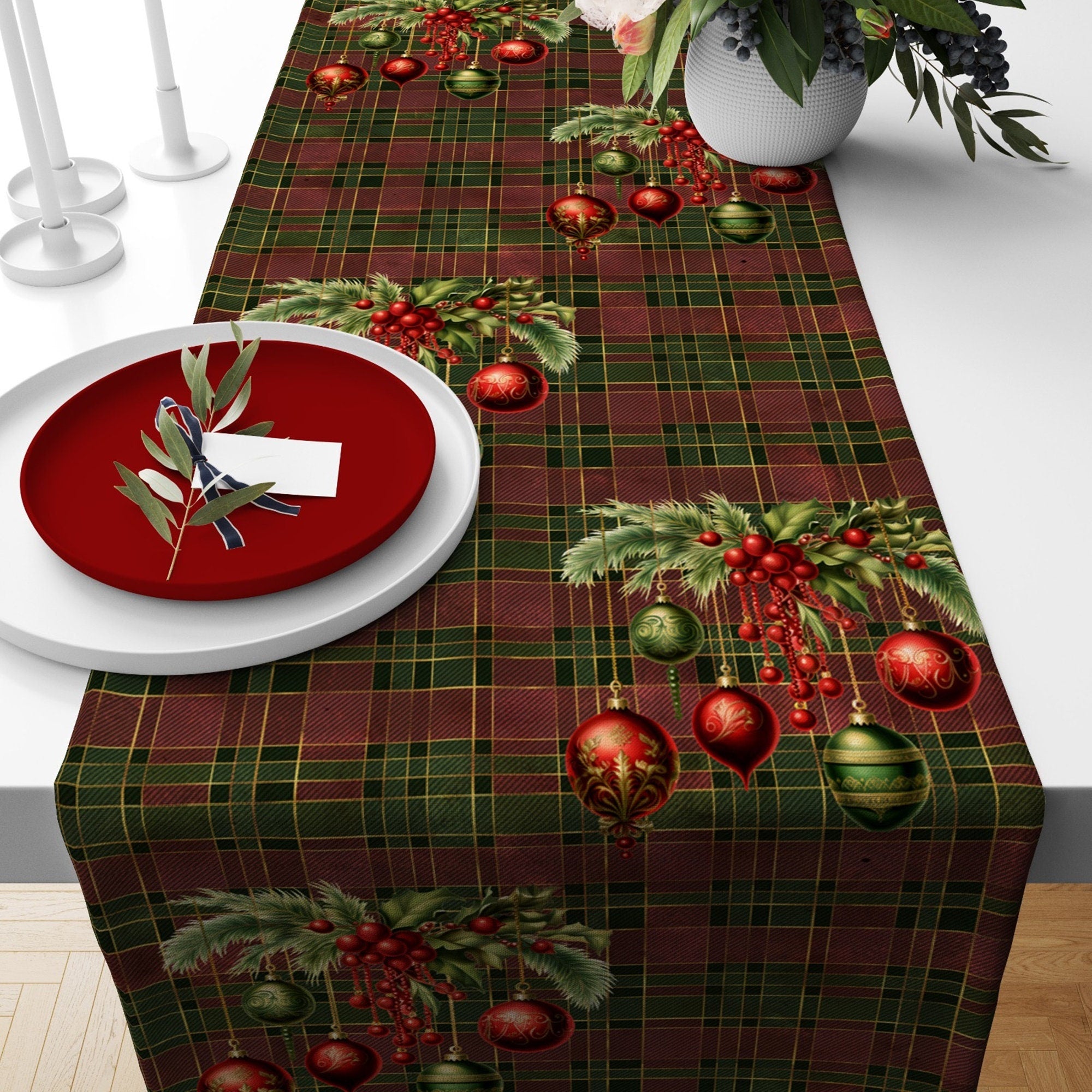 Christmas Table Runner, Holly Table Runner, Xmas Table Runner, Christmas Party Table Runner, Christmas Gift, Christmas Table