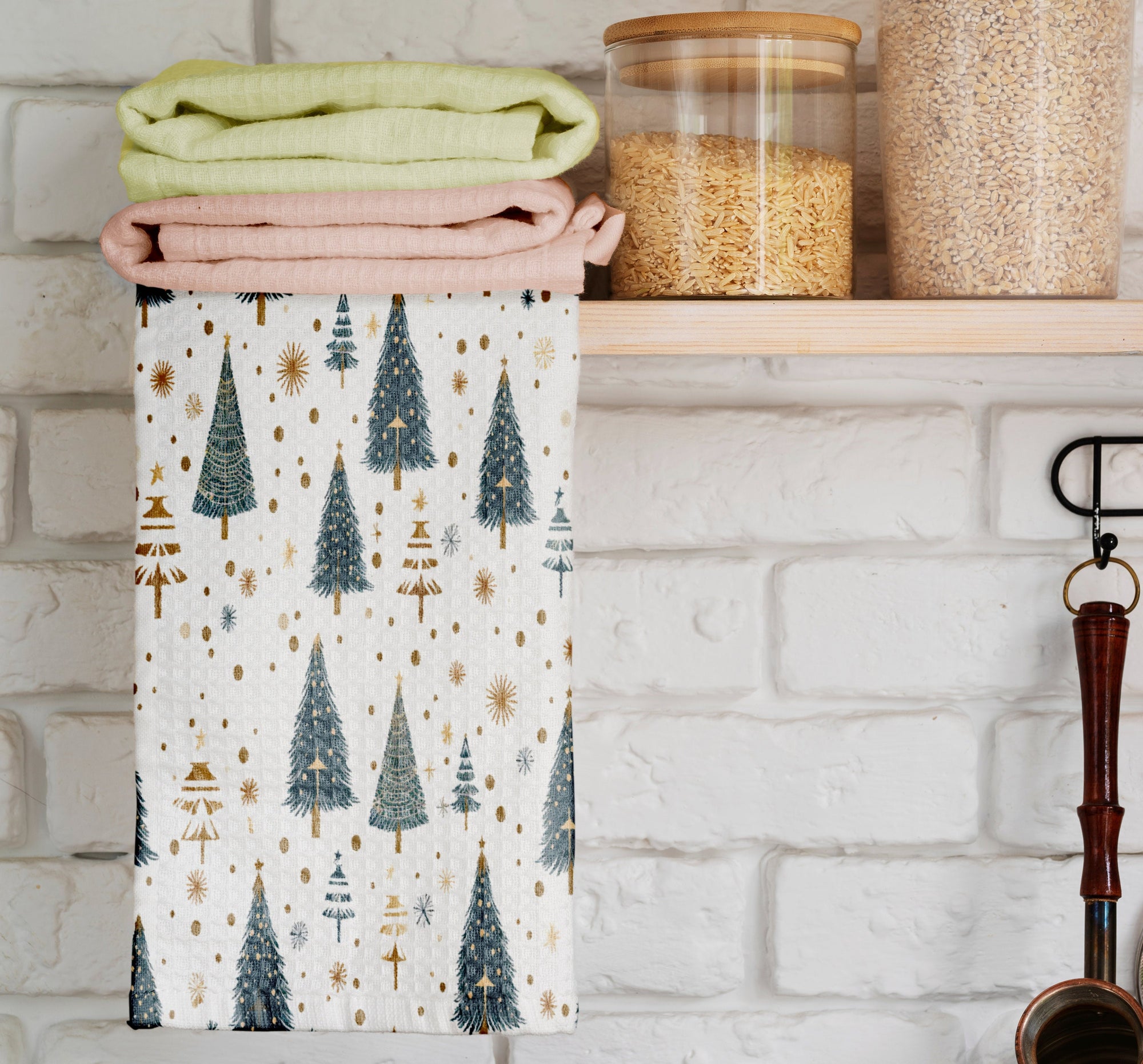 Christmas Tea Towels, Xmas Pine Trees Snowflakes Dish Towel, Christmas Pine Towel, Holly Hand Towel, Christmas Pine Tree Kitchen Towel