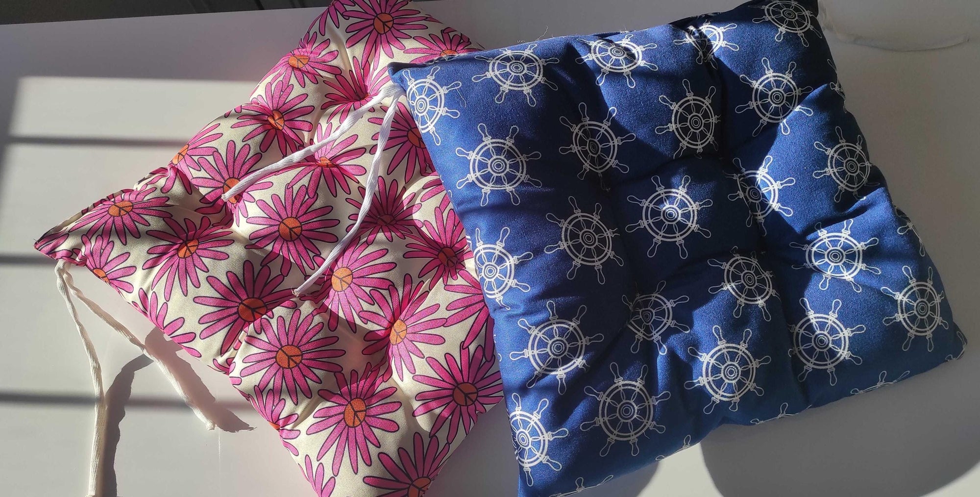Floral Square Chair Pad, Daisy Flowers Chair Cushion with Ties, Floral Style Patio Chair Cushions, Colorful Floral Chair Pads