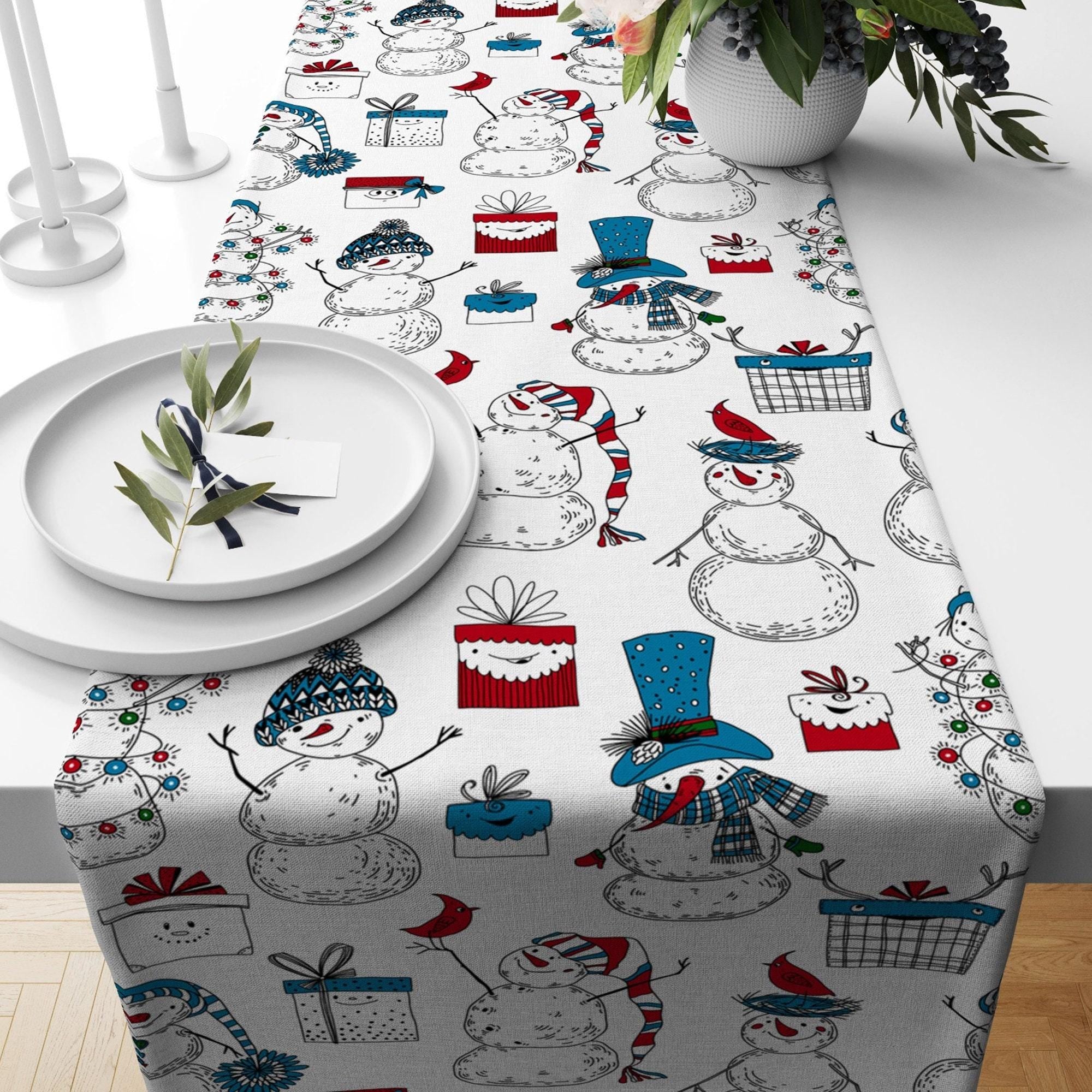 Christmas Flowers Table Runner, Christmas Red Berry Table Runner, Xmas Table Runner, Christmas Party Table, Christmas Gift