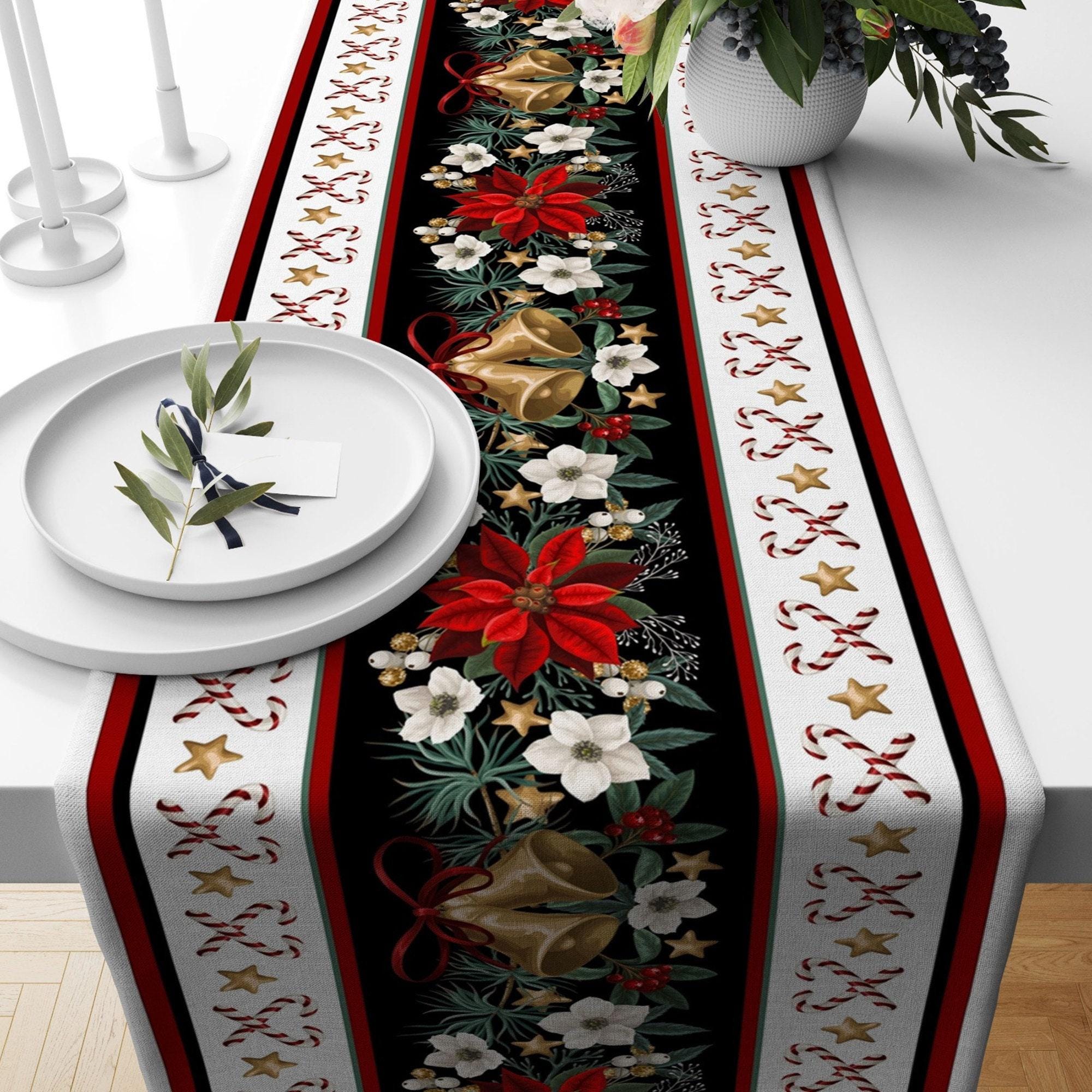 Christmas Flowers Table Runner, Christmas Red Berry Table Runner, Xmas Table Runner, Christmas Party Table, Christmas Gift