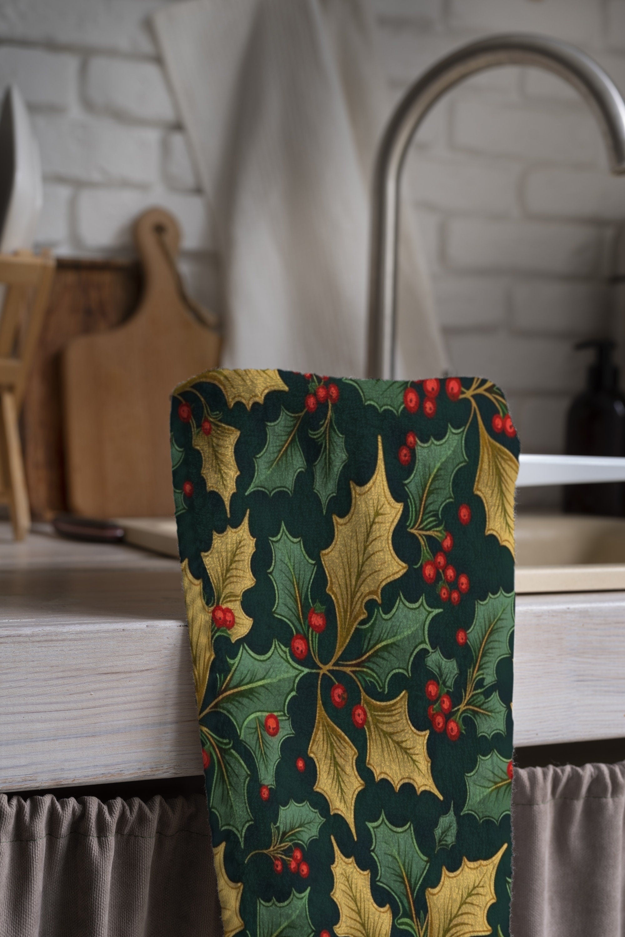 Christmas Berry Tea Towels, Xmas Dish Towel, Christmas Kitchen Decor Towel, Holly Kitchen Hand Towel,  Christmas Kitchen  Decor Dish Towel