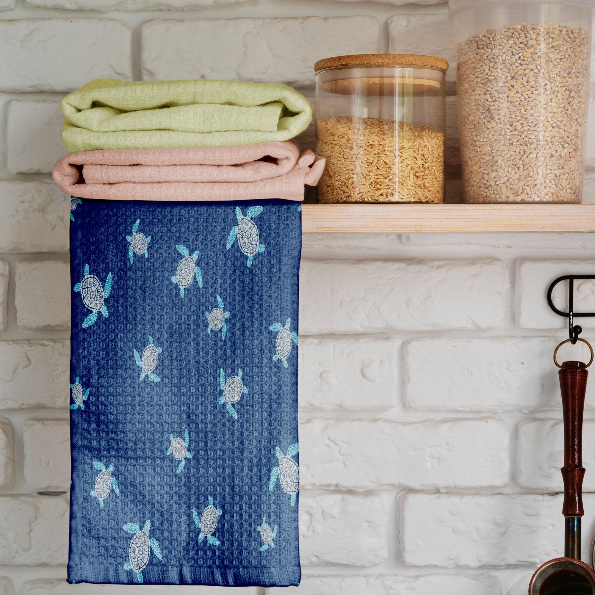 Nautical Tea Towels, Crab Patterned Kitchen Towel, Marine Dish Towels, Sailor Printed Hand Towel, Sea Life Kitchen Towels, Ocean Tea Towels