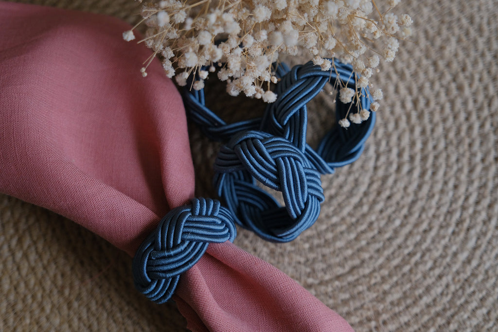 Colorful Rayon Knot Napkin Ring, Rustic Handmade Napkin Holder, Wedding Napkin Rings, Turks Head Style Rustic Napkin Holders