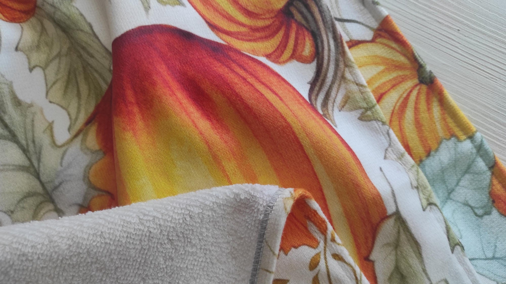 Floral Tea Towels, Wildflowers Dish Towel, Spring Flowers Towel, Wildflowers Hand Towel, Wildflowers Kitchen Towel