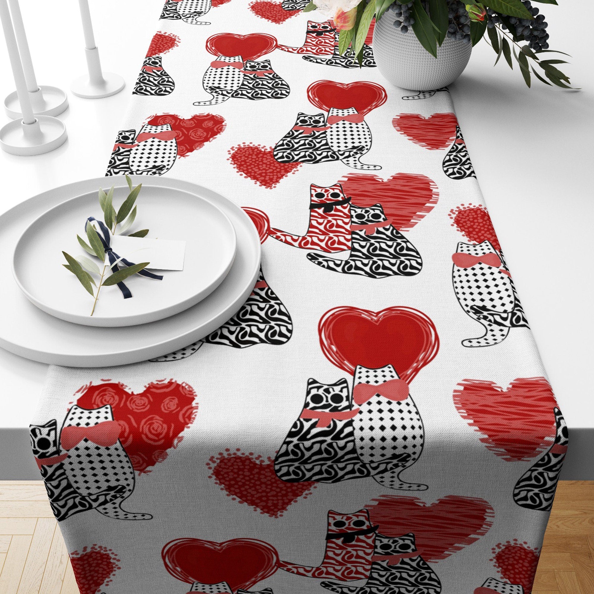 Valentine's Day Table Runner, Valentine's Day Table Decoration, Valentine's Day Gift, Red Heart Runners, Love Home Decor, Valentine's Table