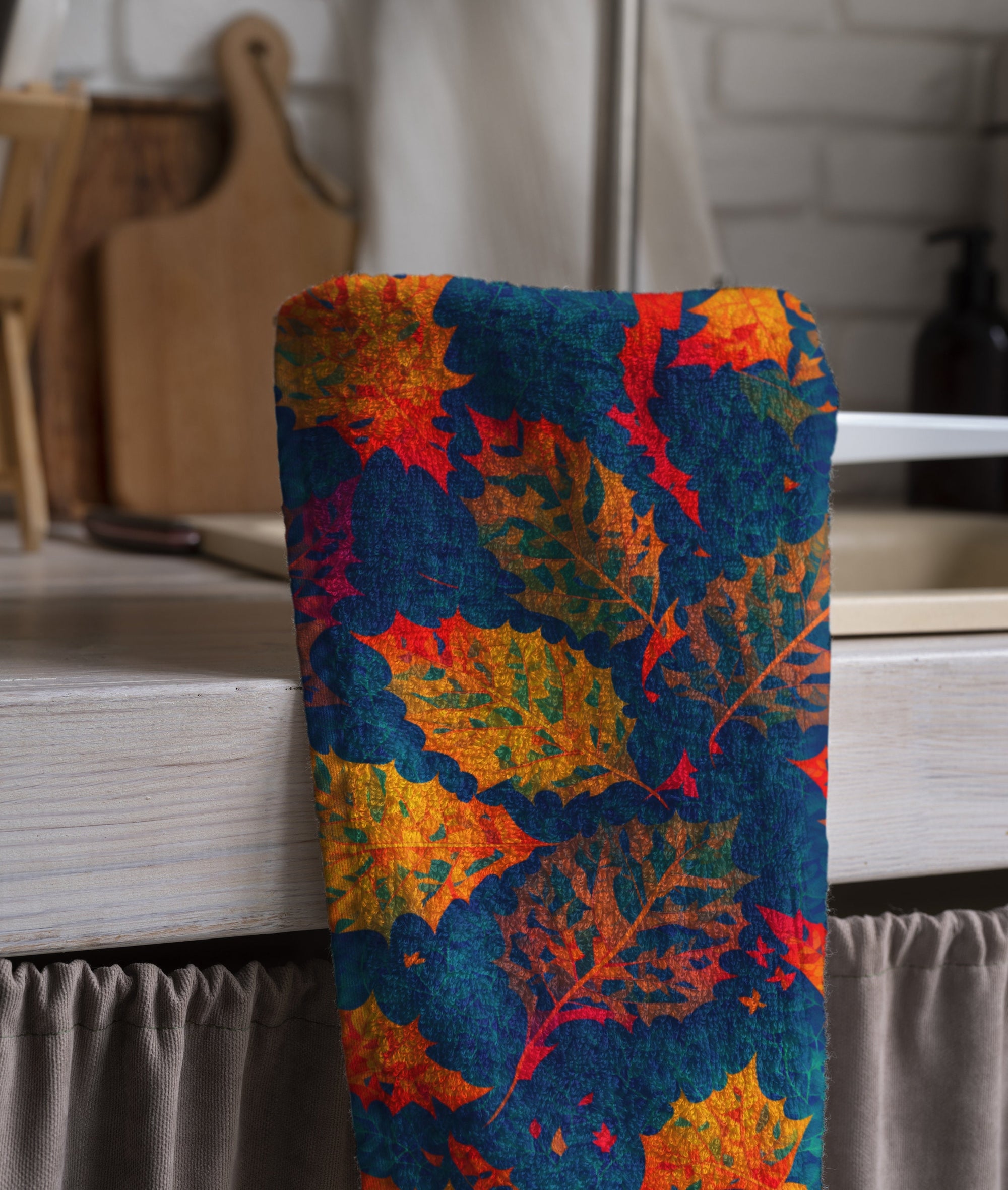 Autumn Kitchen Hand Towel, Fall Leaves Tea Towels, Autumn Tea Towel, Autumn Kitchen Decor, Thanksgiving Kitchen Table Decor Tea Towel