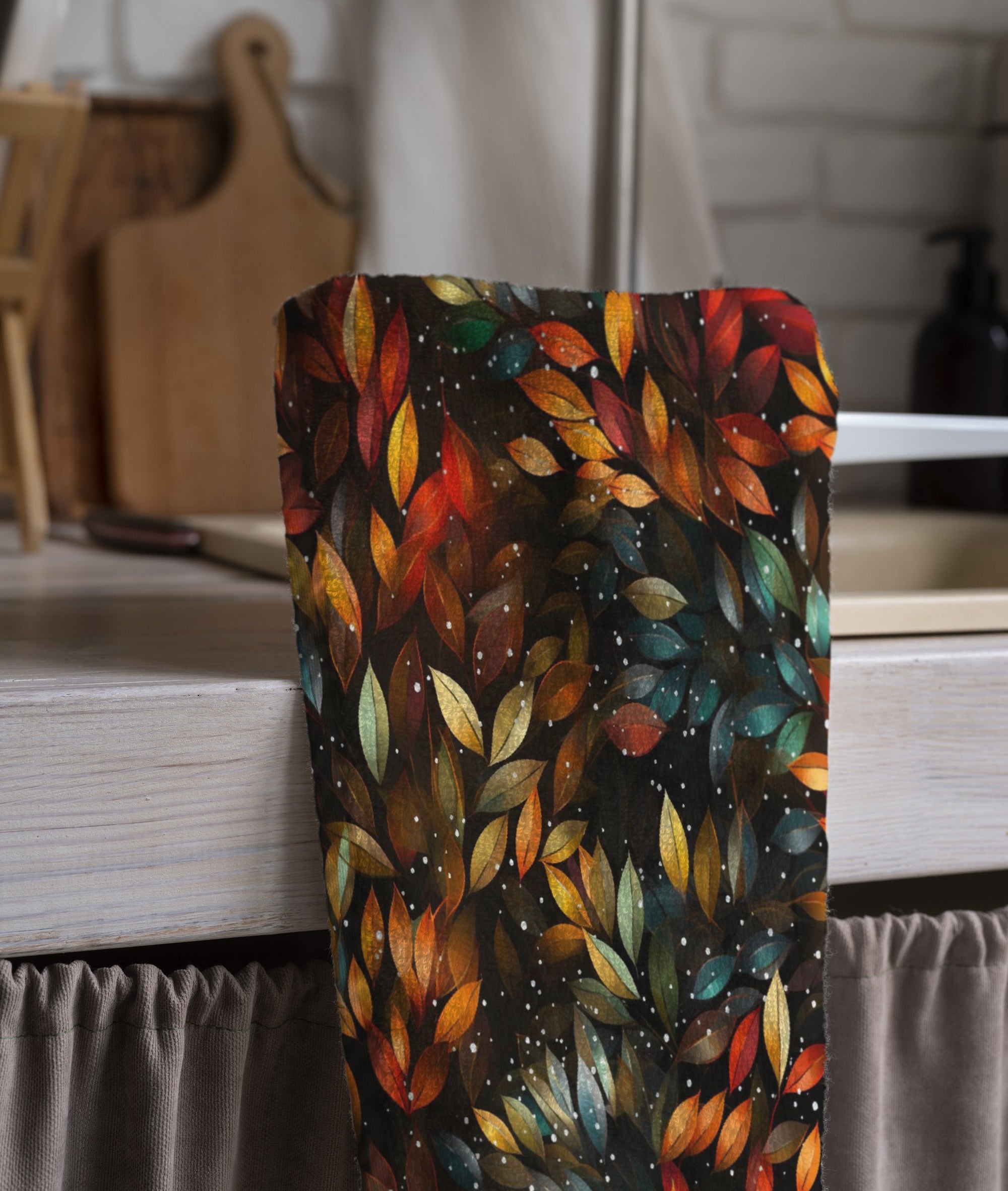 Autumn Kitchen Hand Towel, Fall Leaves Tea Towels, Autumn Tea Towel, Autumn Kitchen Decor, Thanksgiving Kitchen Table Decor Tea Towel