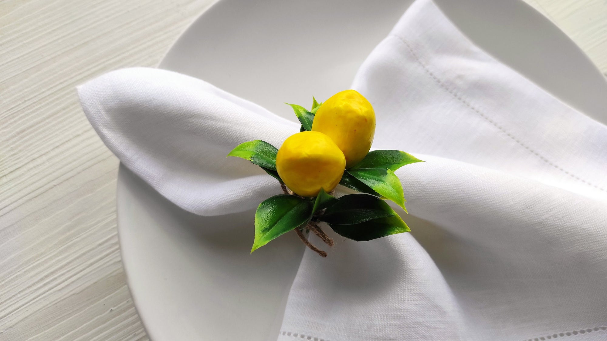 Artificial Lemon Napkin Ring, Farmhouse Lemon Napkin Rings, Faux Lemon Napkin Holders, Summer Garden Parties Lemon Napkin Rings