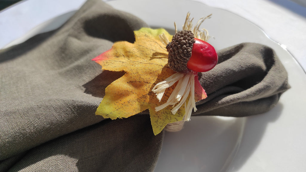 Fall Maple Leaf Napkin Ring, Autumn Maple Leaf Napkin Rings, Thanksgiving Napkin Ring, Thanksgiving Table Decor, Autumn Napkin Holder