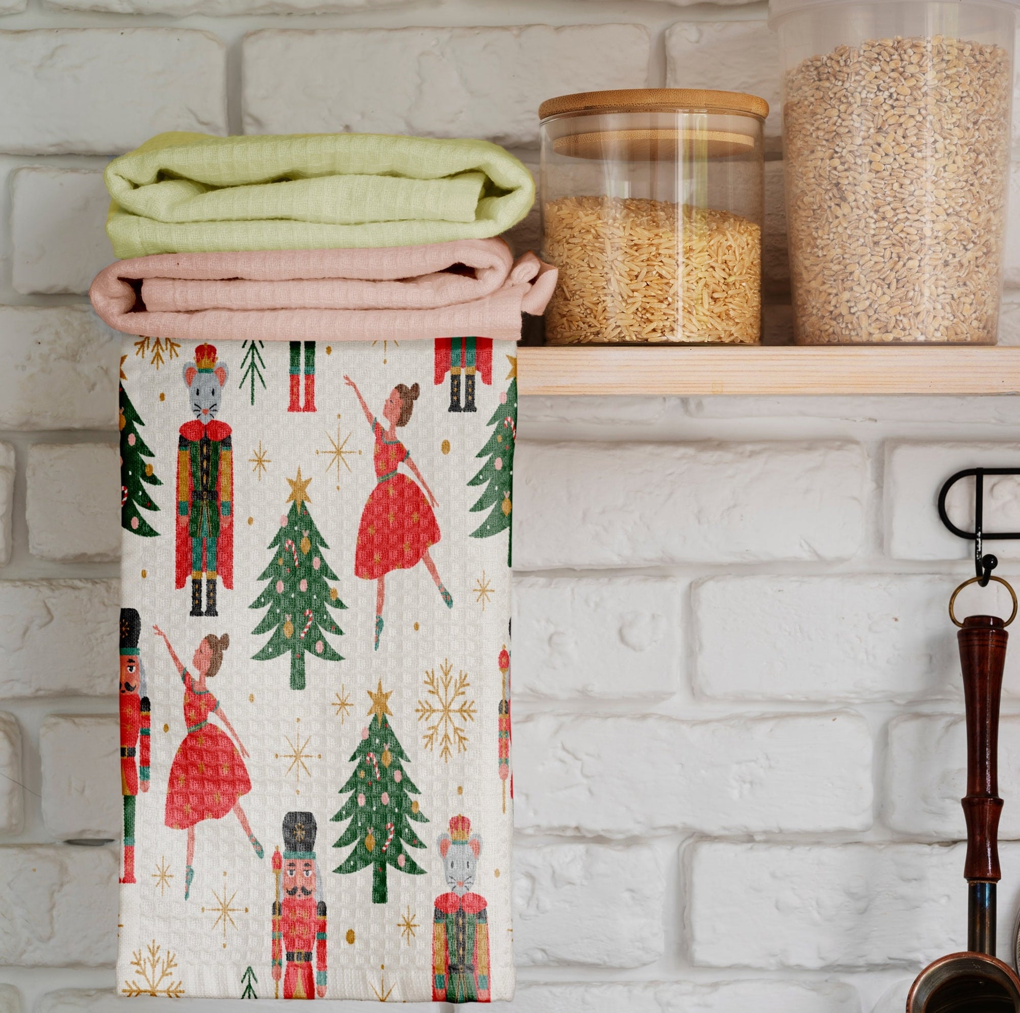 Merry Christmas Cute Tree Towel, Holly Hand Towel, Cute Christmas Tea Towels, Xmas Pine Trees Snowflakes Dish Towel, Christmas Kitchen Towel