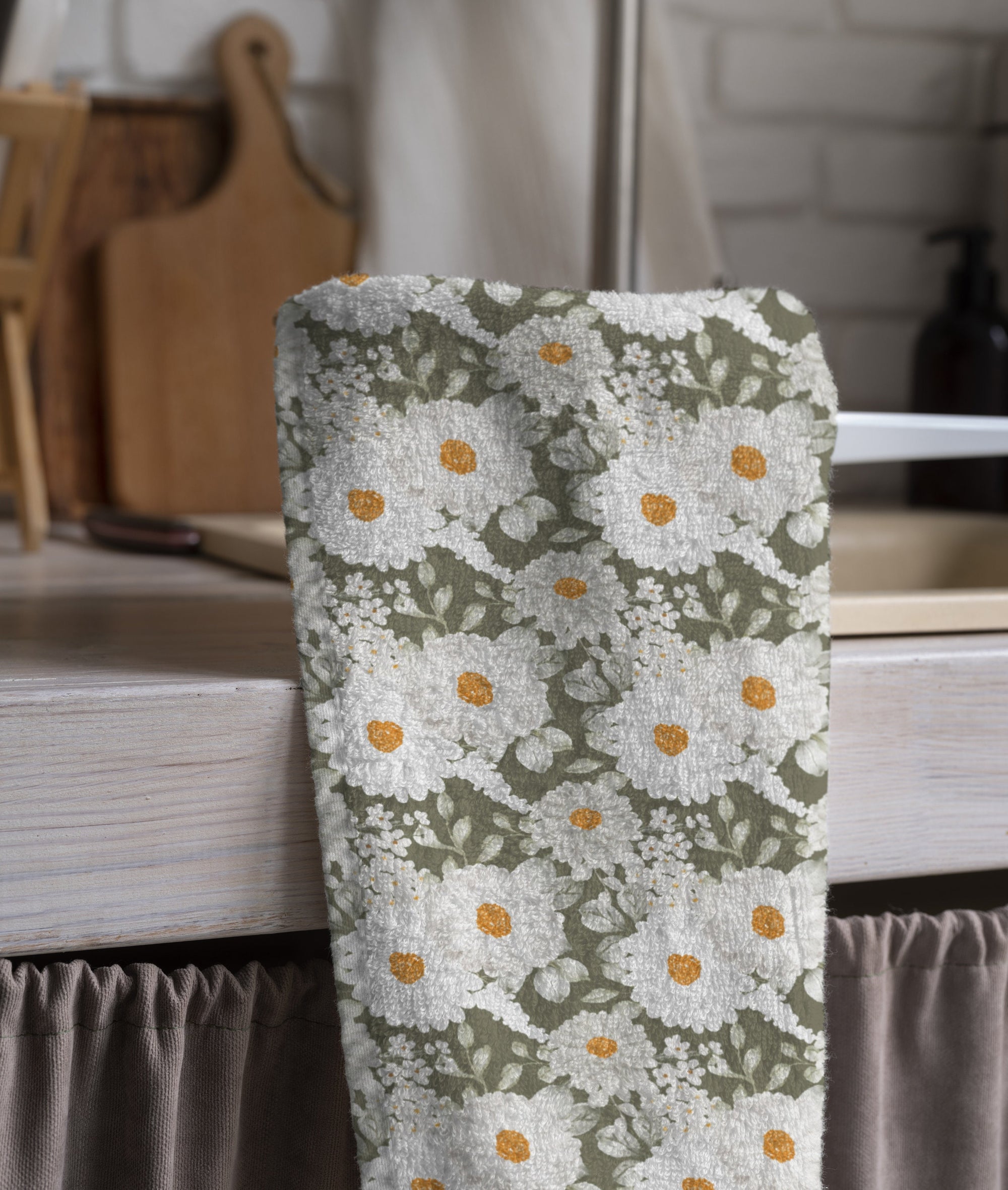 Floral Tea Towels, Modern Vintage Flowers Dish Towel, Abstract Flowers Printed Towels, Wildflowers Hand Towel, Floral Kitchen Towels