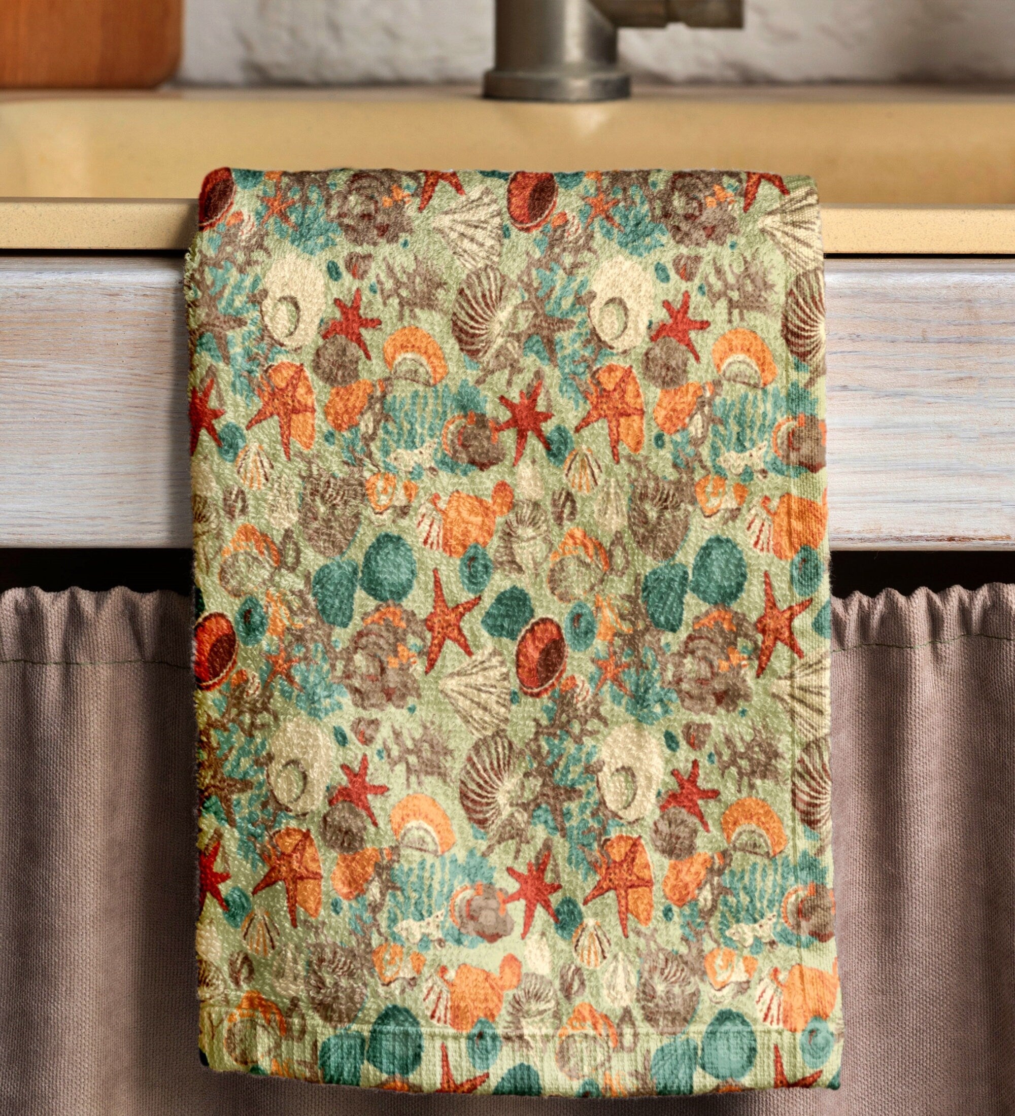 Coastal Kitchen Towel, Seashell Starfish Print Tea Towels, Ocean Themed Soft Absorbent Hand Towel, Sea Animals Hand Towel