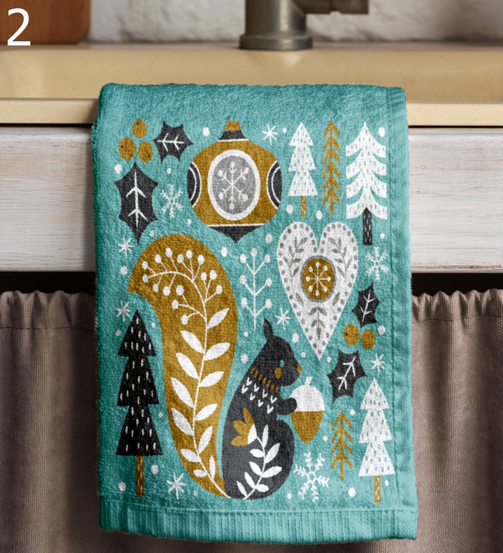 Mery Christmas Hand Towels, Xmas Winter Animals Tea Towels, Winter Holly Animals Dish Towels, Christmas Kitchen Decor Dish Towels