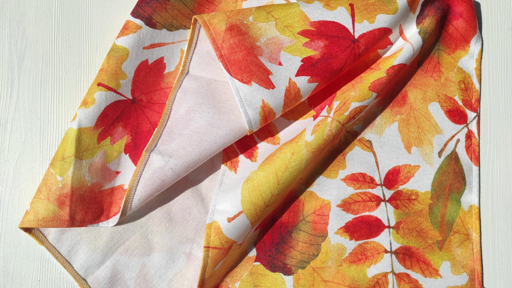Autumn Leaf Table Runner, Fall Leaves Table Runner, Autumn Table Decor,  Thanksgiving Table Cloth, Thanksgiving Table Runners