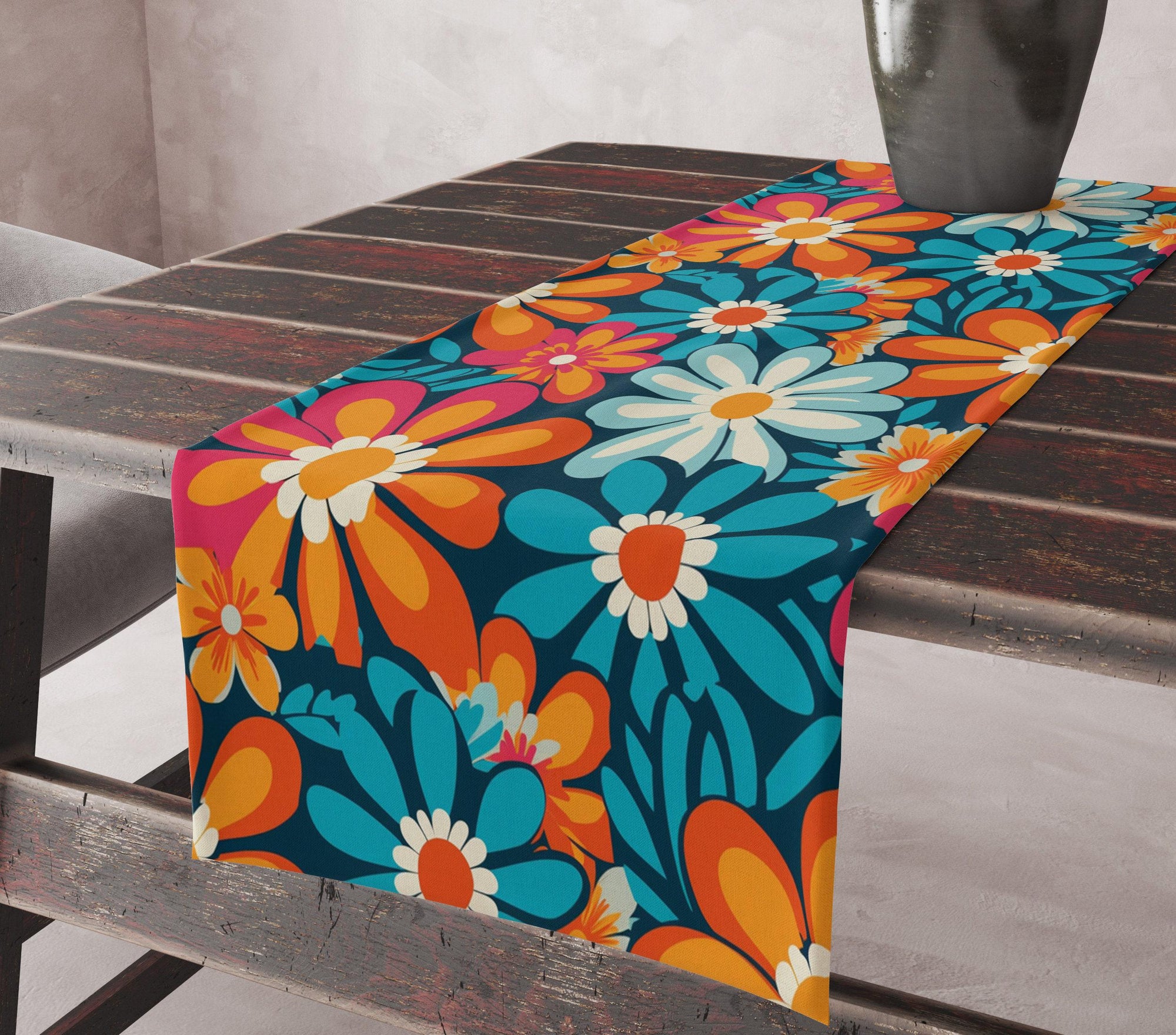 70s Flowers Table Runners, Retro Mid Century Modern Floral Table Runner, Retro Party Table Decor, Retro Floral Table Runner
