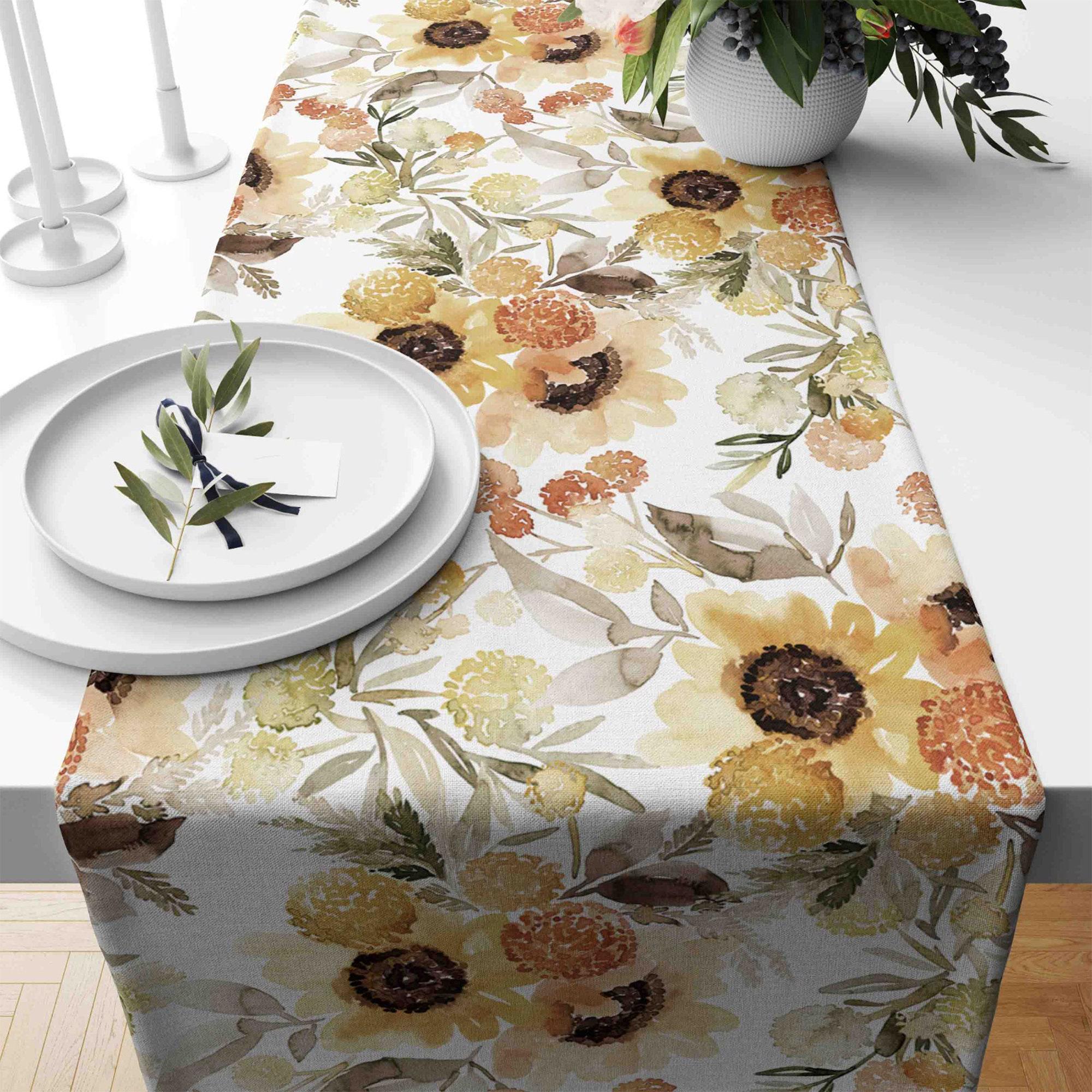 Autumn Cute Animals Table Runner, Thanksgiving Fall Table Decor, Autumn  Mushroom Table Runner, Fall Table Decor, Thanksgiving Home Gift