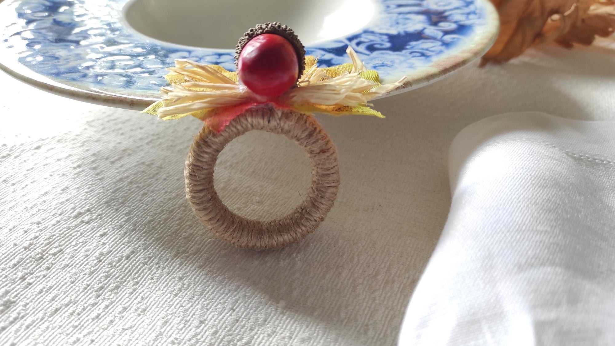 Autumn Acorns and Leaves Napkin Rings, Thanksgiving Napkin Ring, Fall Maple Leaf Napkin Rings, Thanksgiving Fall Napkin Ring