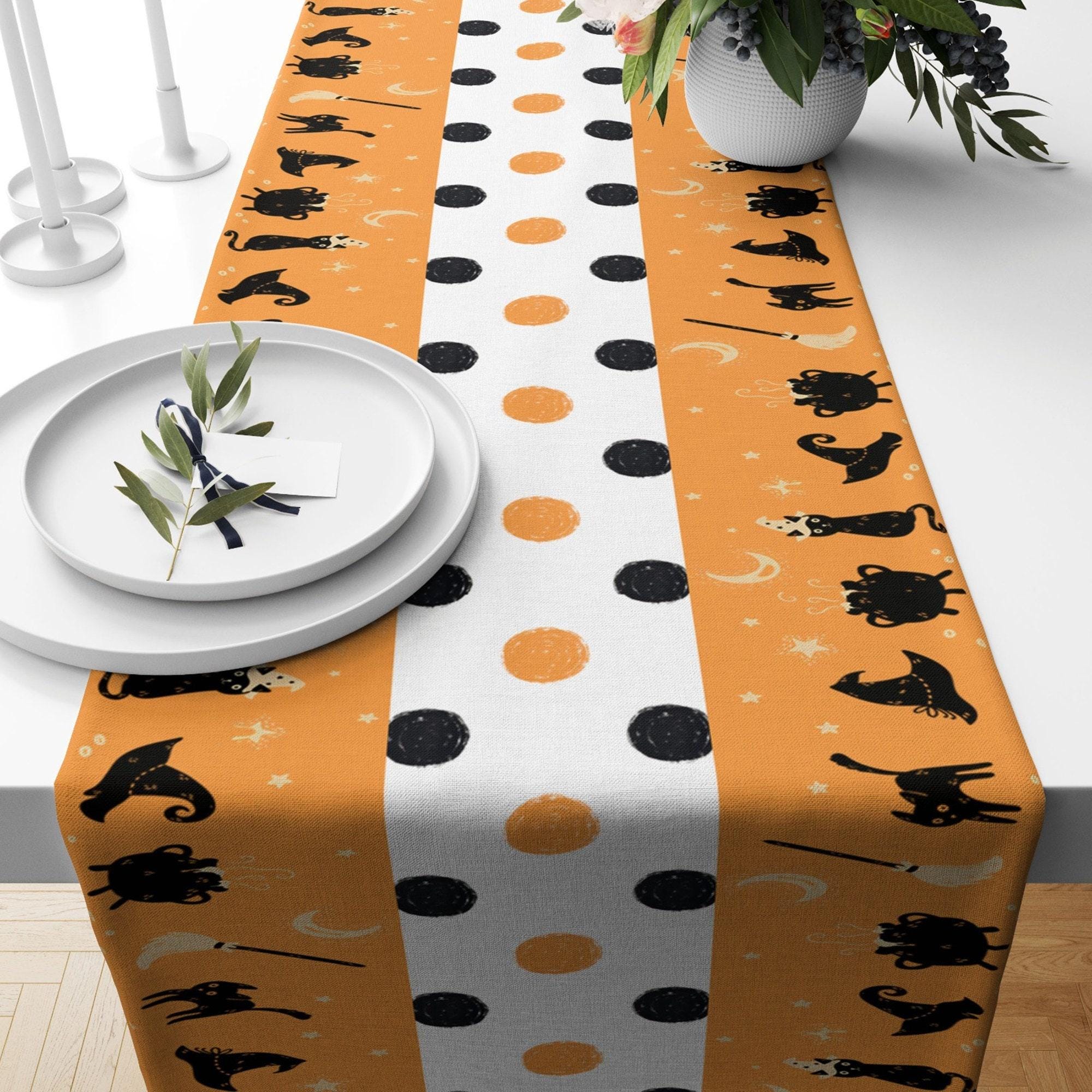 Halloween Runner, Halloween Table Runner, Halloween Decor, Pumpkin Runner, Halloween Gift, Halloween Party