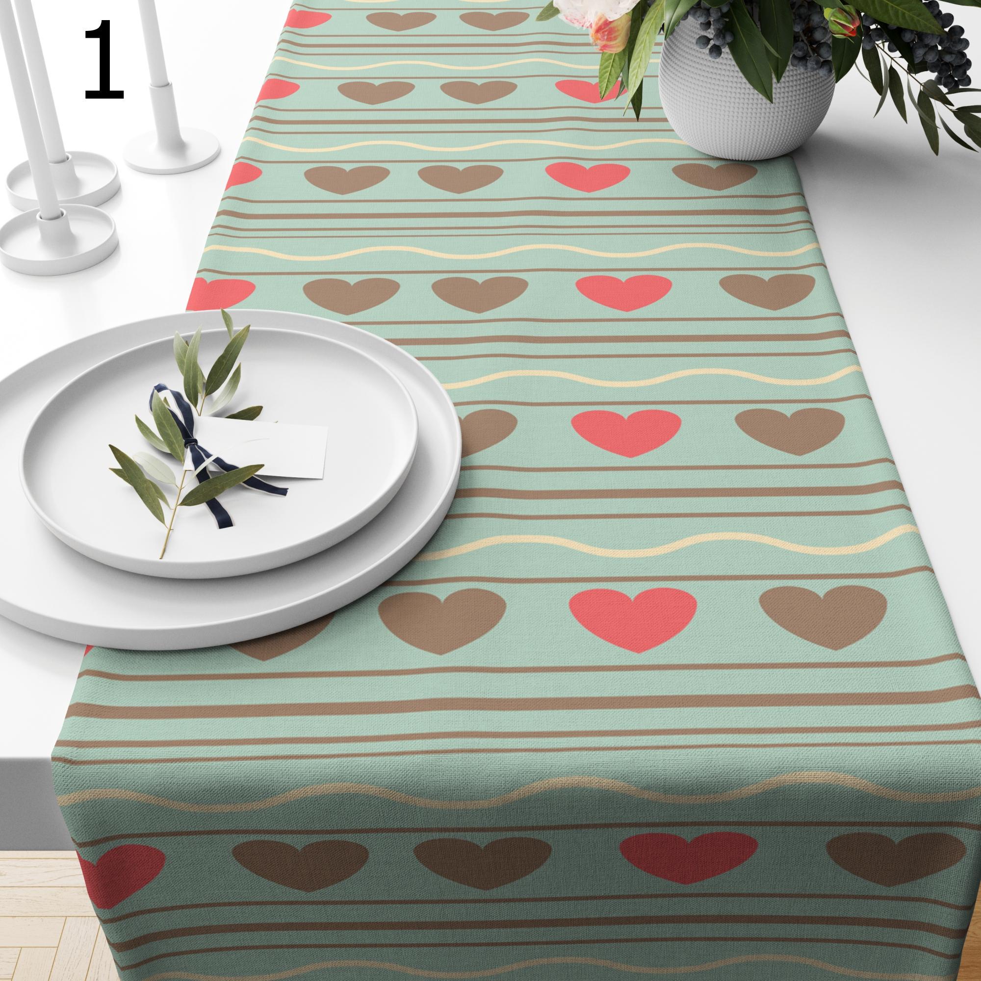 Valentine's Day Love Table Runner, Valentine's Day Table Runner,  Valentine's Day Tablecloth, Red Heart Runners, Love Table Runners