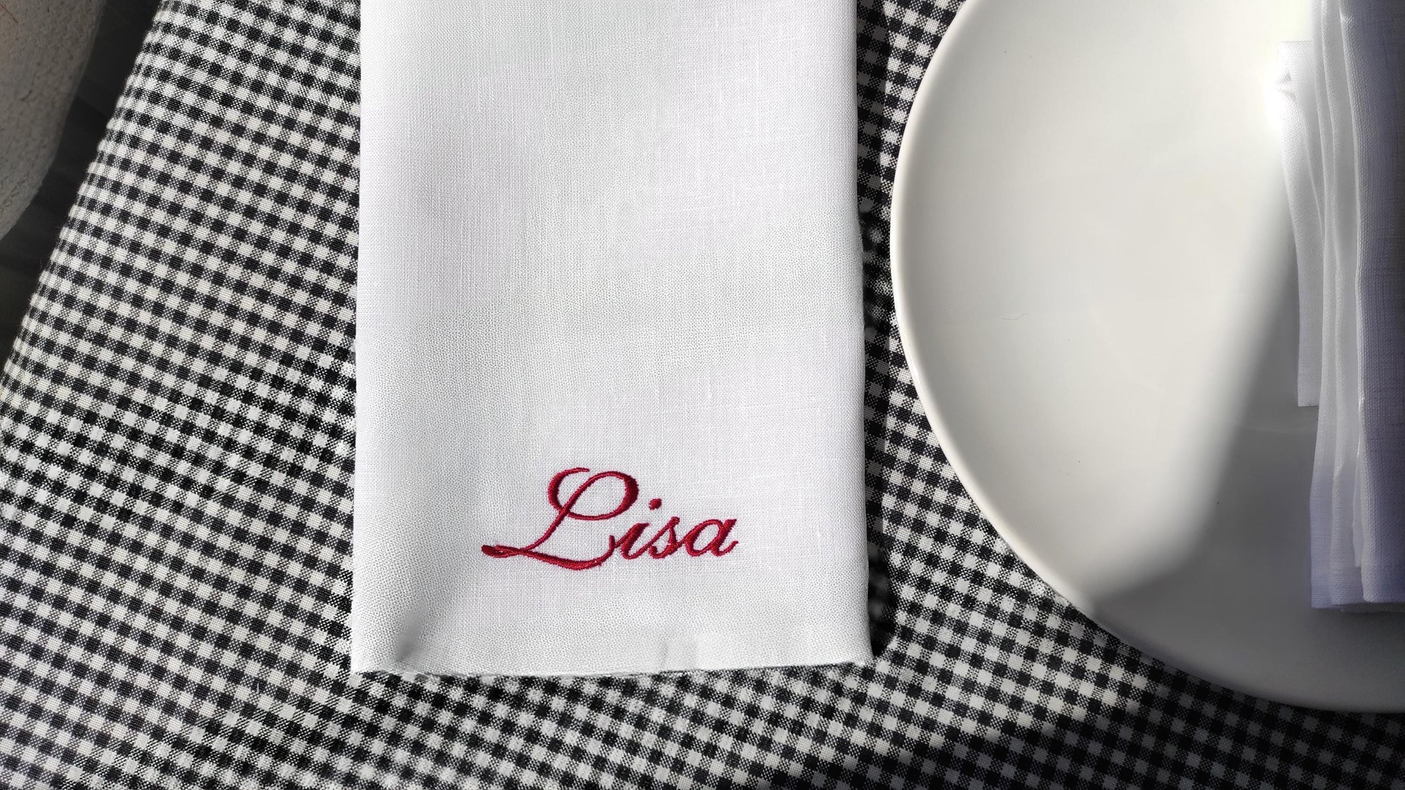Embroidered Last Name Linen Dinner Napkins, Embroidered Napkin With Name, Wedding Monogrammed Napkins, Wedding Napkins, Personalized Napkins
