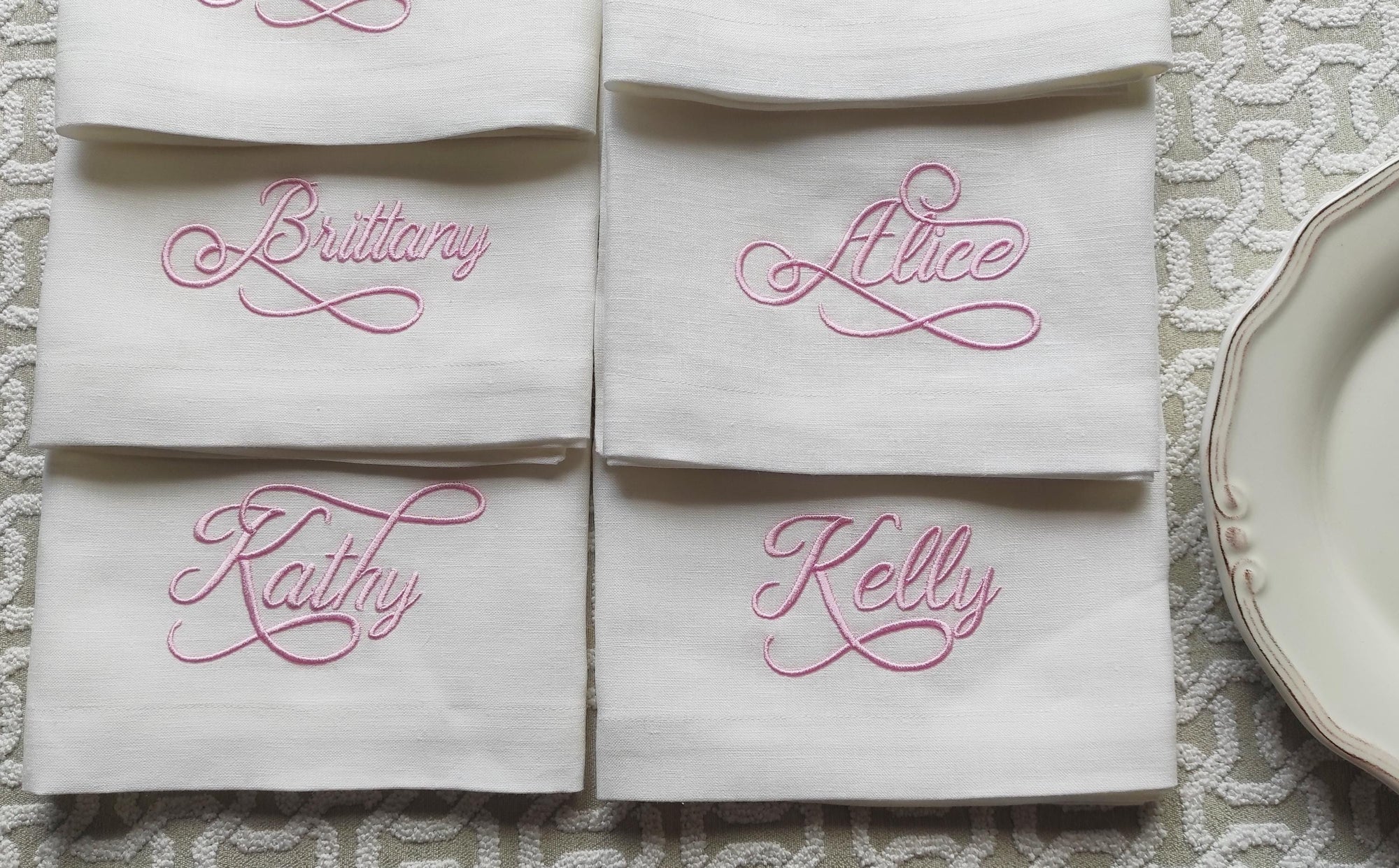 Embroidered Linen Napkins, Custom Linen Napkins, Wedding Napkins, Personalized Linen Napkins with Name Embroidery, Family Linen Napkins