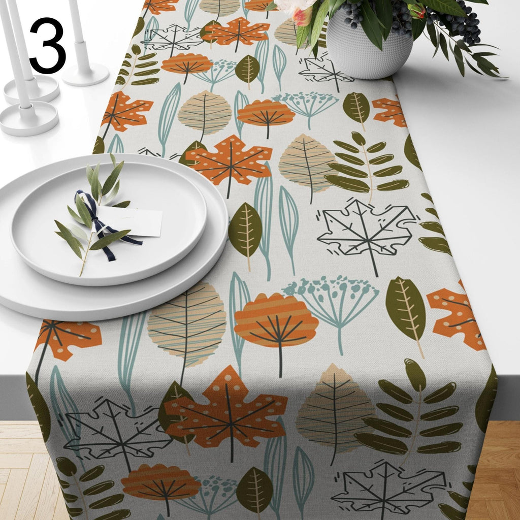 Rustic Fall Table Runner, Autumn Leaves & Woodland Animal Print Thanksgiving Table Decor, Autumn Abstract Table Runners